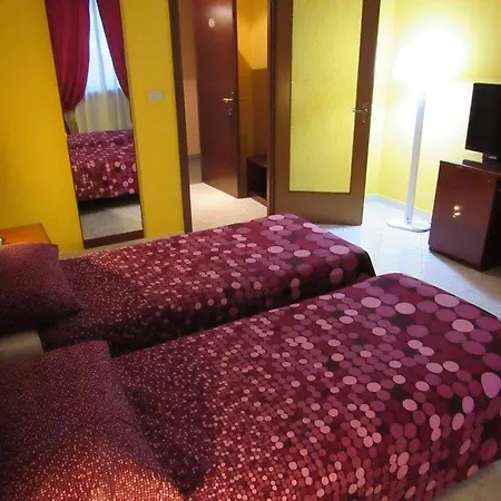 Elite Hotel 3*